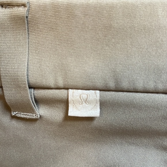 Mens Khaki short - Picture 3 of 3